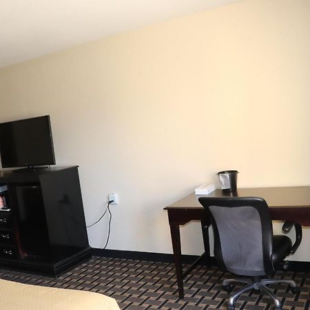 Econo Lodge Inn & Suites Wisconsin Dells Exteriér fotografie