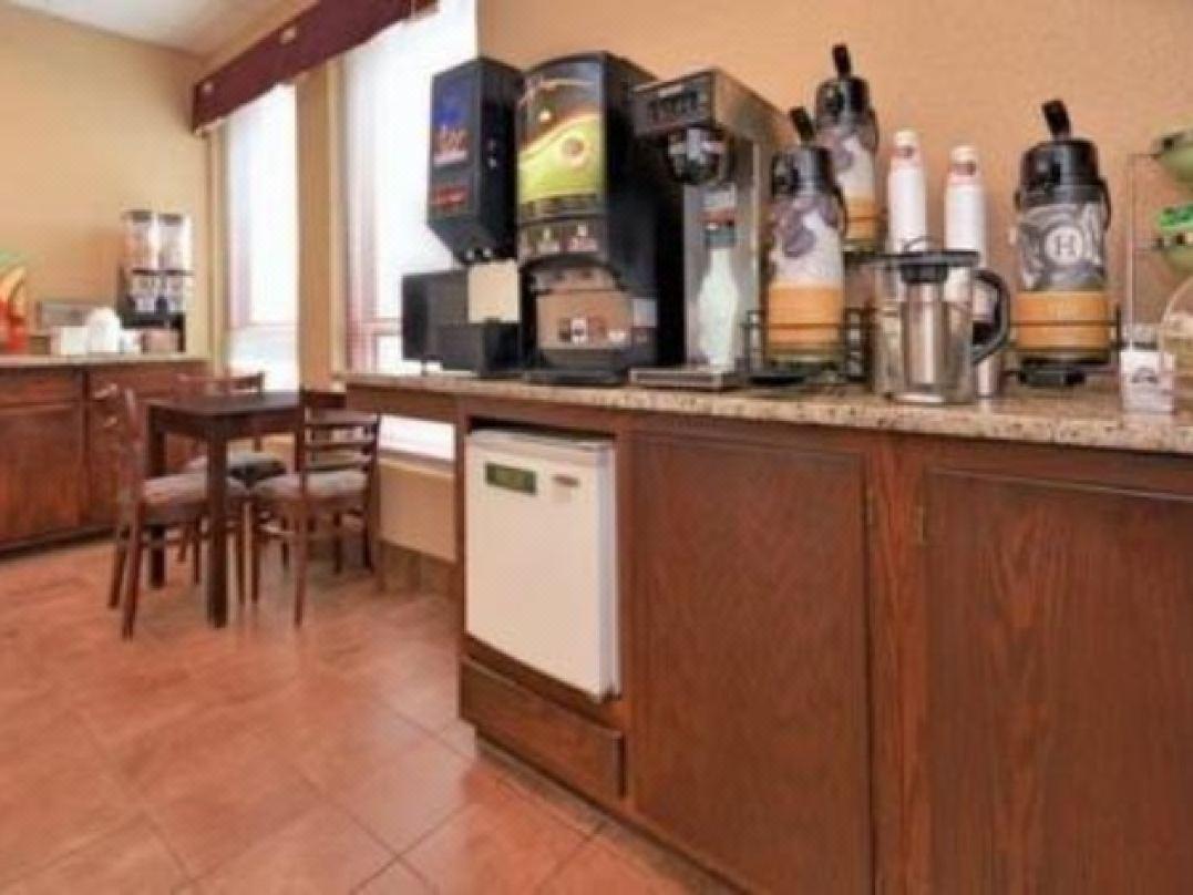 Econo Lodge Inn & Suites Wisconsin Dells Exteriér fotografie