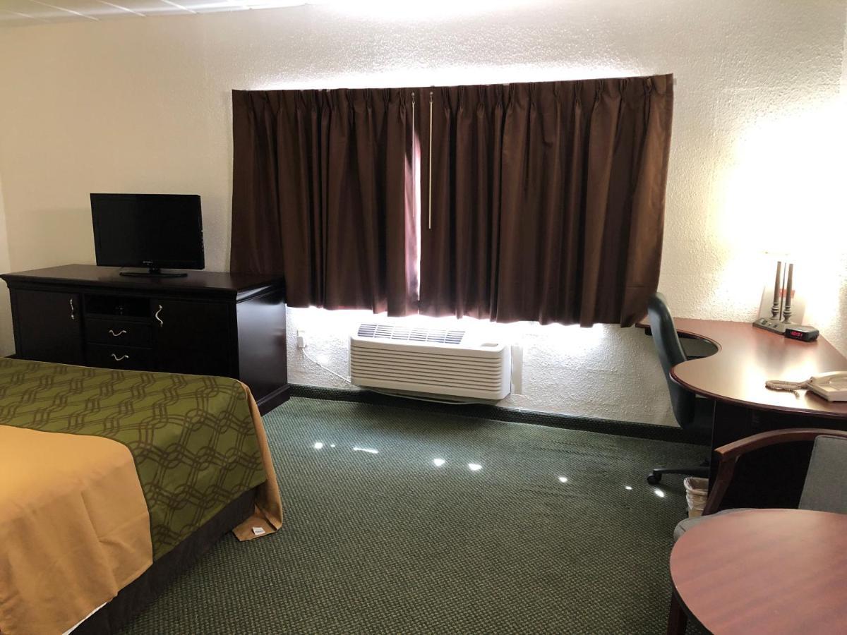 Econo Lodge Inn & Suites Wisconsin Dells Exteriér fotografie