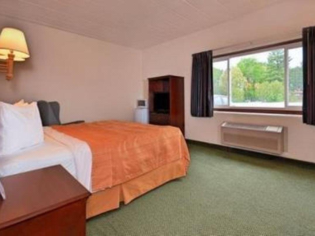 Econo Lodge Inn & Suites Wisconsin Dells Exteriér fotografie