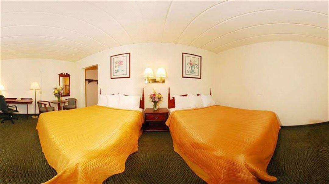 Econo Lodge Inn & Suites Wisconsin Dells Exteriér fotografie