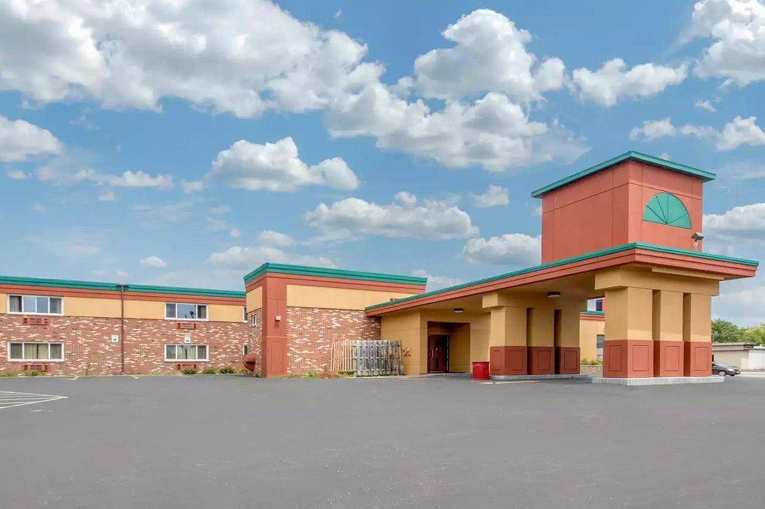 Econo Lodge Inn & Suites Wisconsin Dells Exteriér fotografie