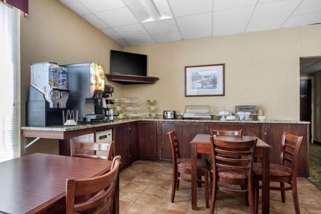 Econo Lodge Inn & Suites Wisconsin Dells Exteriér fotografie