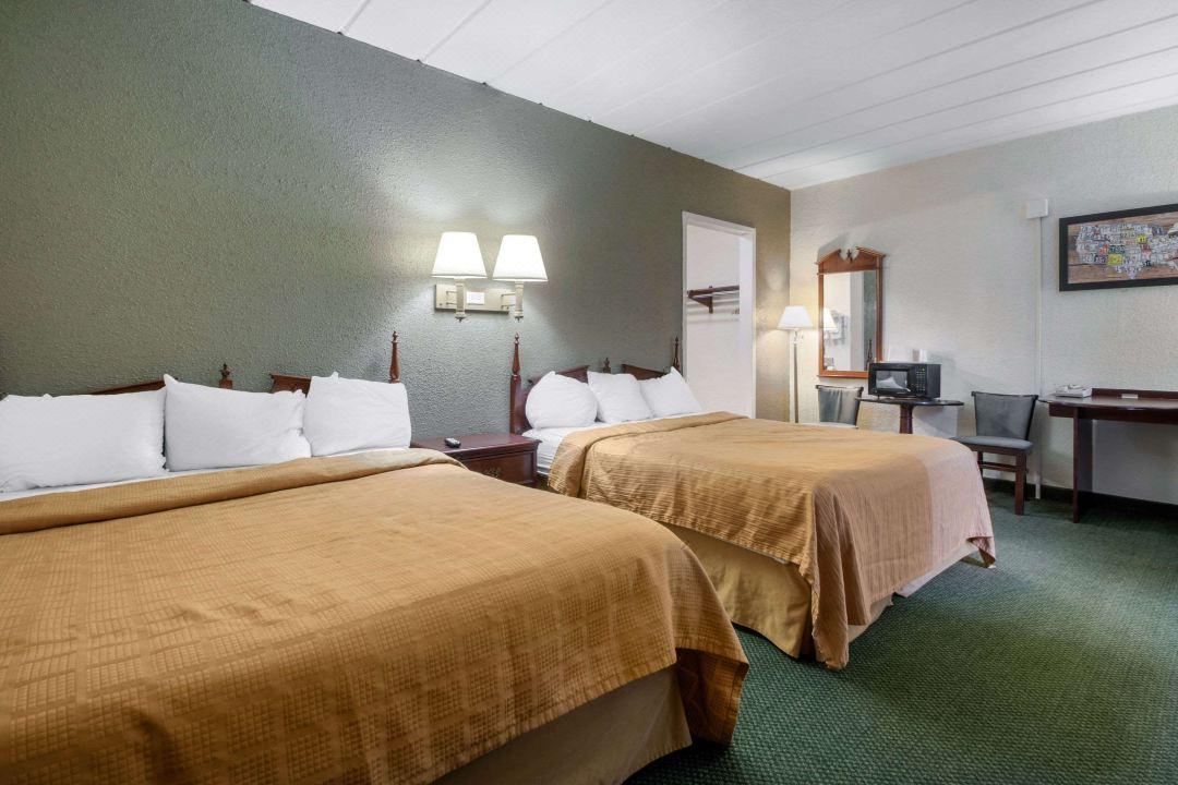 Econo Lodge Inn & Suites Wisconsin Dells Exteriér fotografie