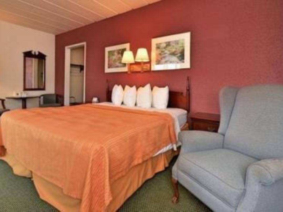 Econo Lodge Inn & Suites Wisconsin Dells Exteriér fotografie