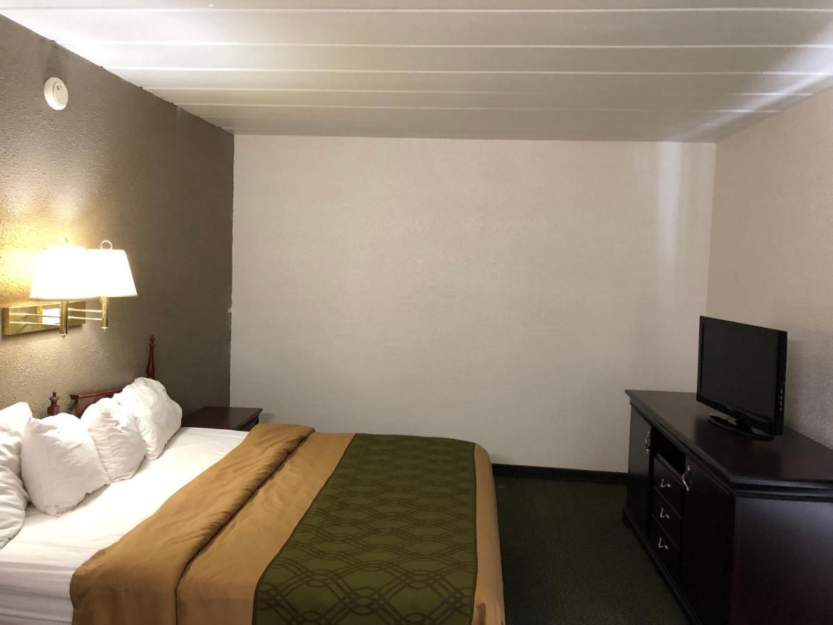 Econo Lodge Inn & Suites Wisconsin Dells Exteriér fotografie